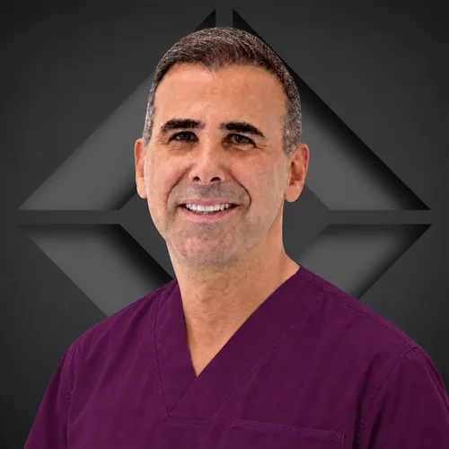 Dr. med. George Velimvasakis