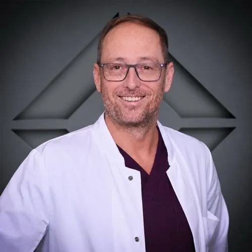 Dr. med. Oliver Scheffel neuer Chief Medical Officer der Westfalenklinik-Gruppe (CGCE)